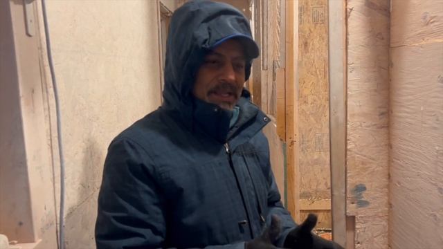 How I Keep My Pigeons In -40 Weather In Canada || Without Heating || Pigeons in Canada смотреть онлайн