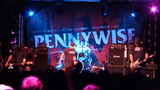 Pennywise - Can't Believe It - LIVE - Adelaide [HD] 9th April 2013