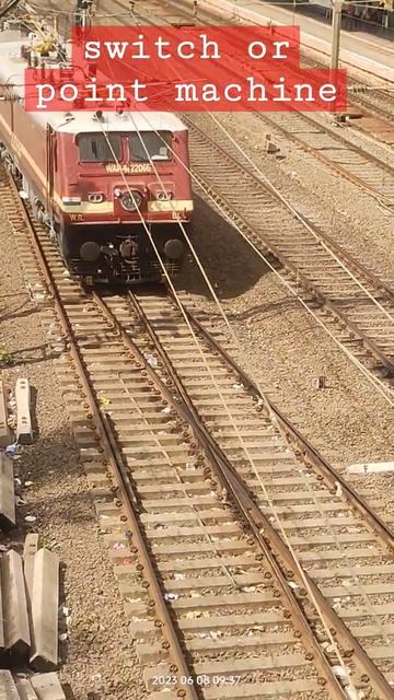 How trains change track , such as at a railway junction #youtube #ytshorts #mumbai #train #railway смотреть онлайн