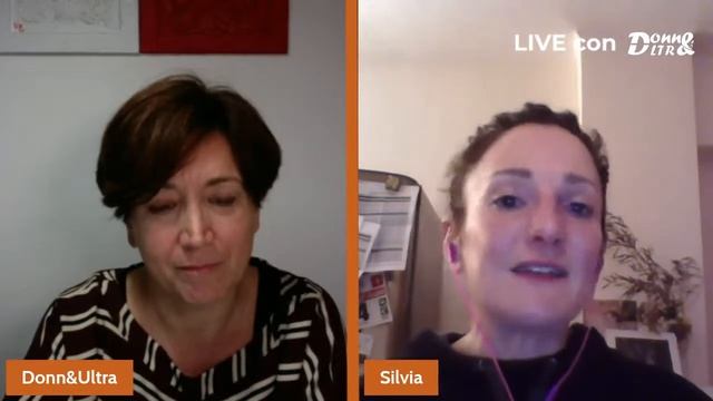 Silvia Luna | Esordio con il botto смотреть онлайн