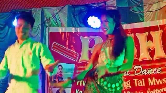 fan tola mtho tinyano perform by risha a musical dance group смотреть онлайн