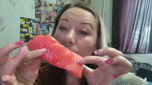 Асмр🐟МУКБАНГ СОЛЁНАЯ ФОРЕЛЬ🐠ИТИНГ РЫБА, Шепот, Мурашки | Asmr eating