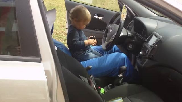 Luka Malenković, neki počinju da voze auto i u 377. danu zivota. смотреть онлайн