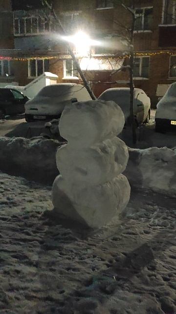 Иглу, вроде называется... Во дворе Инты. Север. смотреть онлайн