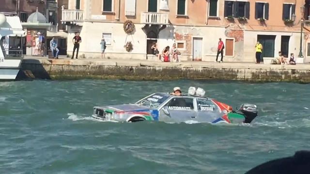 Lancia? In the Grand Canal 28/05/17. смотреть онлайн