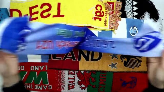 Мешок № 221097. Шарфы фанатские, Винтаж + бренд. Арт 3611. Вес 10,3 кг. Кол-во 62 шт. смотреть онлайн