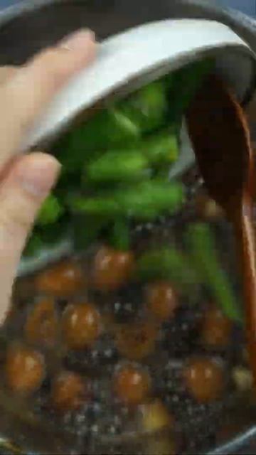 Soy Sauce Braised Quail Eggs (jangjorim) / 메추리알 장조림 #Shorts смотреть онлайн