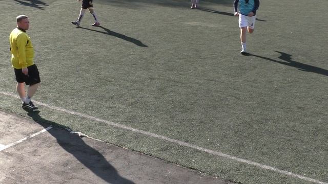 Хмельные Пчёлы - Авантюрист 9:3 смотреть онлайн
