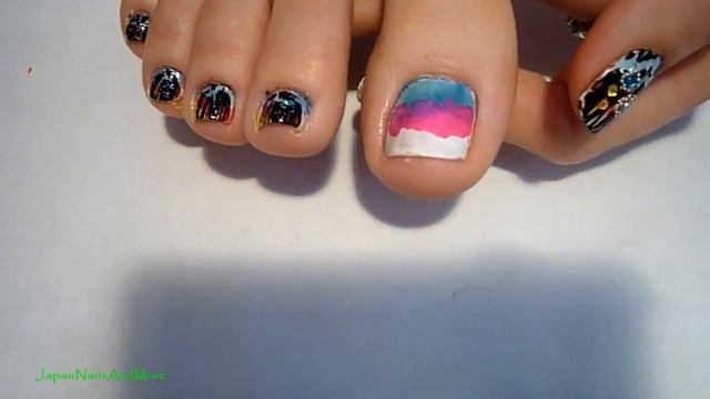 Crackle Rainbow Toe Nail Art Design смотреть онлайн
