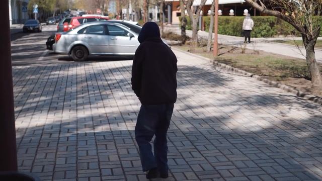 ЖИЗНЬ В БОМБОУБЕЖИЩЕ 6 ЛЕТ + ПОДАРОК ДЛЯ РОМЫ
