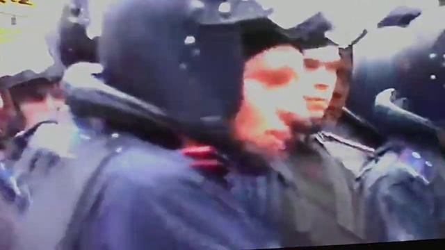 бойцы беркута отказались противостоять народу!! смотреть онлайн