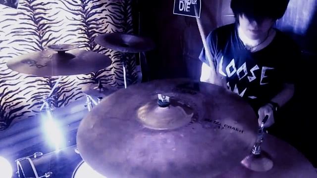 Skrillex - Breathe ft. Krewella (Drum cover/remix) смотреть онлайн