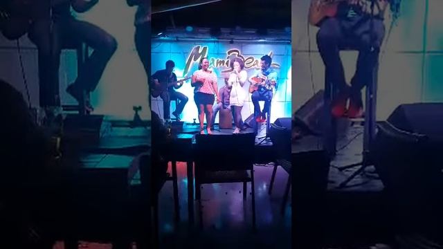Eva Rapdiva & Selda FREESTYLE !!!!! смотреть онлайн