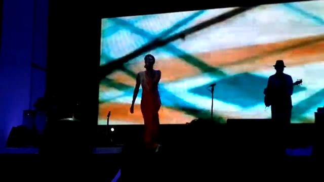 Lira performing Sade's sweetest taboo @ carnival city смотреть онлайн
