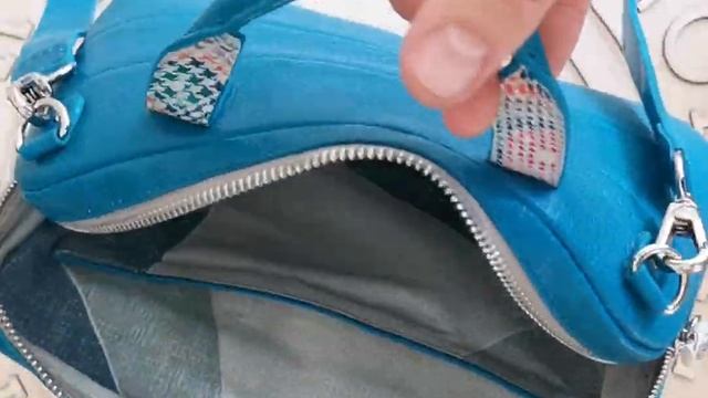 Кроссбоди Pie смотреть онлайн