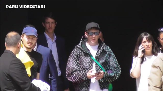 M Huncho, Shai Alexander, David Omoregie & more @ Paris 23 june 2022 Fashion Week show Louis Vuitto смотреть онлайн