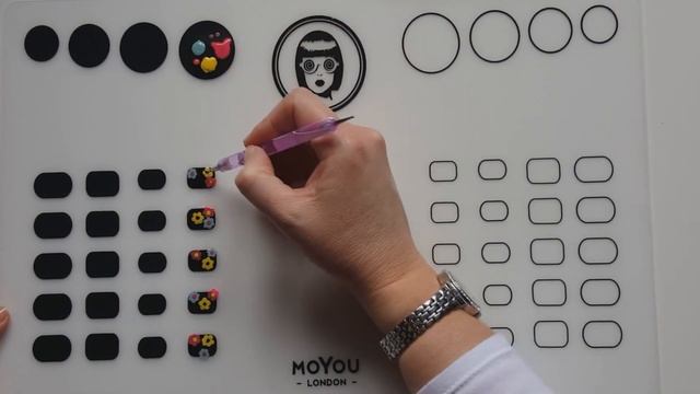 MoYou London Magic Workshop Mat plus Spring Flower Nail Art смотреть онлайн
