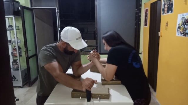 ARMWRESTLING SKIEROS TRAINING смотреть онлайн