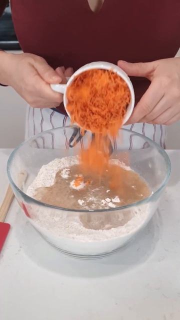 Muffins cu morcovi gata în 25 de minute la Air Fryerul Breville смотреть онлайн
