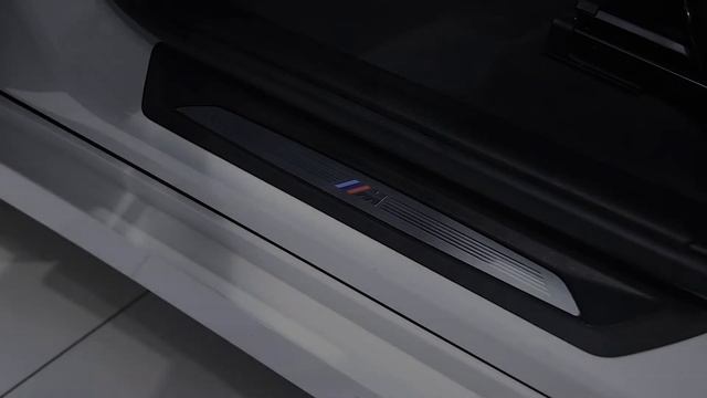 BMW X1 xDrive 20d M Sport 5dr Step Auto - YC19RMU - Lloyd BMW Blackpool смотреть онлайн