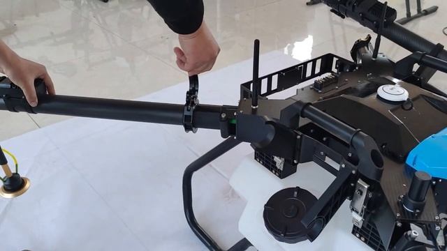 Step 1 ：Agras T50 Unboxing смотреть онлайн