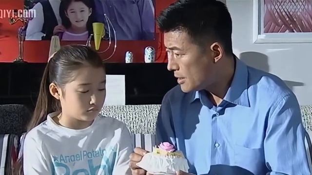 Cheating! Father Comes Home After A Fling, But Daughter Smells Perfume On His Clothes!