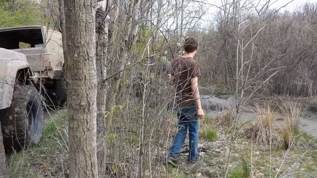 Yamaha Grizzly 660 Going Through a Flooded Ditch and Nails it смотреть онлайн