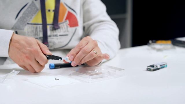 How to change the colour of a Liquid Cooled SSD? 🟠🔵 |T-Force Cardea Liquid Colour Change смотреть онлайн