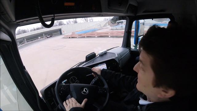 TTMtv Vlog #81 - First look at Mercedes-Benz eActros 2018! смотреть онлайн