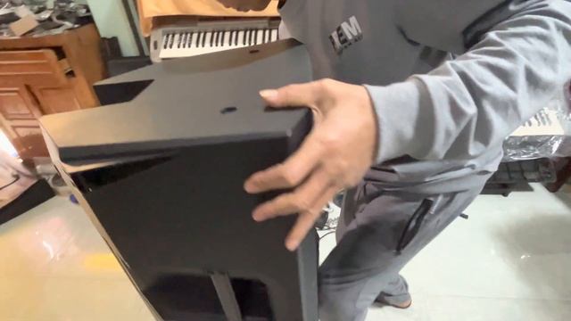 Loa Mackie Thump212/loa Gđ Xịn/loa 30 Liền Công Xuất/Mackie Thum212/Loa 30 /thump212Toan0989313985