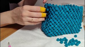 Сумочка из бархатных бусин