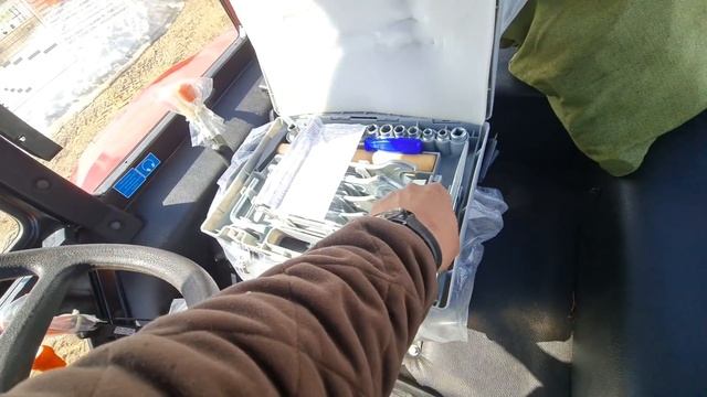 Приобрели новую сельхозтехнику в наше хозяйство/ Честный обзор трактора Мтз 952.3 смотреть онлайн