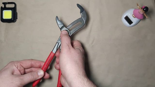 Knipex Cobra 250mm смотреть онлайн