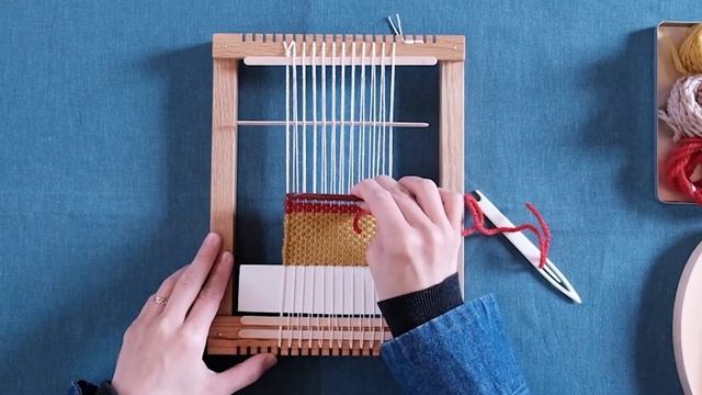 SUB) ISANA「手織りキット」の使い方 - コースターを作ろう　How to use ISANA hand loom смотреть онлайн