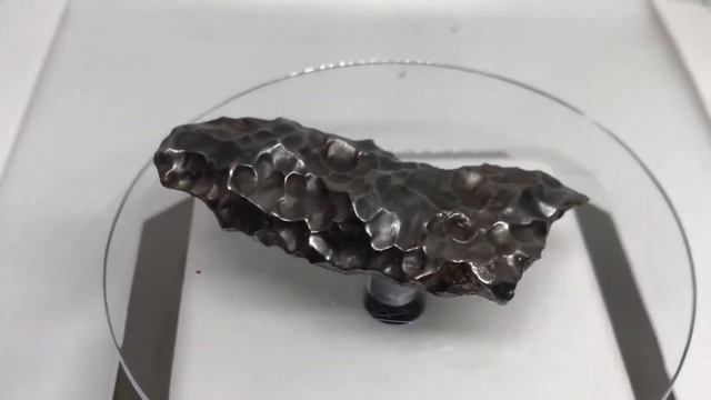 Sikhote Alin iron meteorite with crater pic смотреть онлайн