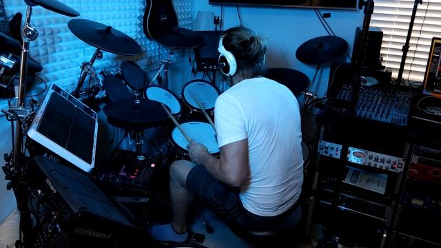 Mantra 4 - Pystrance - TD50x -Edrums - Serum Bass - Black Hole Berlin смотреть онлайн
