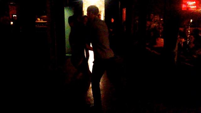 пара отлично танцует под Deep House смотреть онлайн
