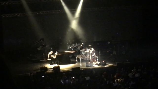 БТР - Ела (НДК 2018) смотреть онлайн