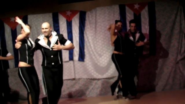 Salsa Del Barrio - 1r Cubano-Cubano смотреть онлайн