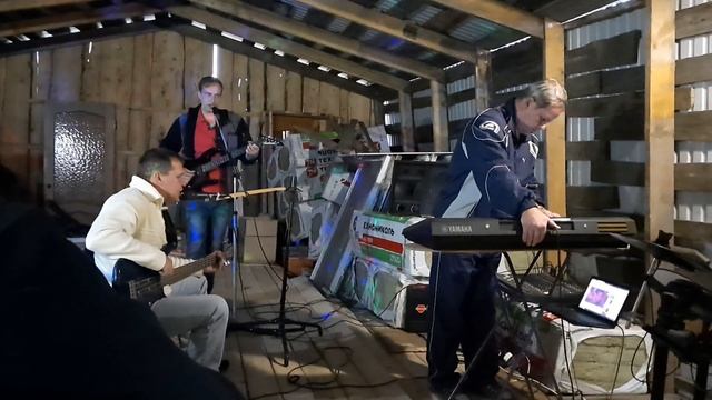ВИА Трудовые резервы - Белый снег смотреть онлайн