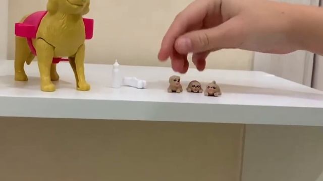 Распаковка собаки для Барби! Мама с щенками Джесси!🐾🐶 смотреть онлайн