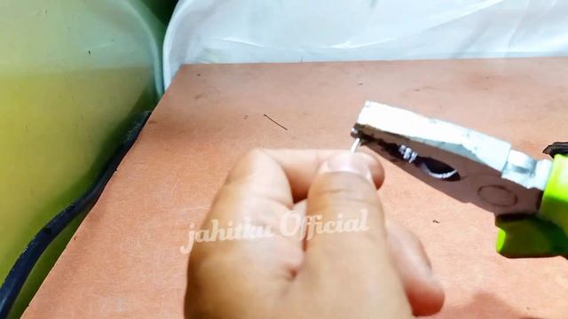 Tips And Trick, Cara Membuat Pengaman Jari Supaya Jari Tidak Tertusuk Saat Menjahit смотреть онлайн