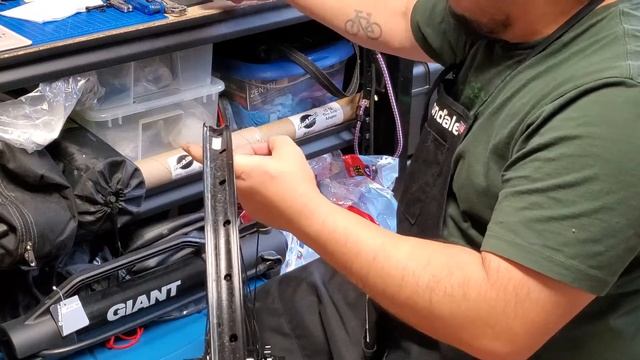 industry 9 hydra boost hub mtn ... wheel build смотреть онлайн