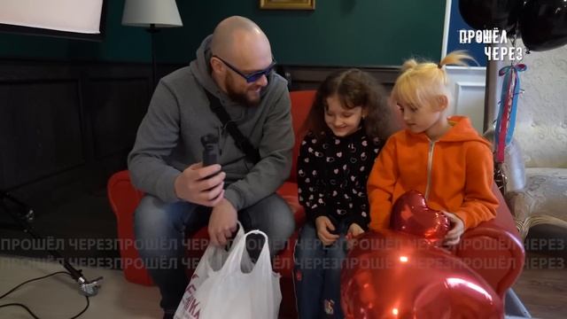 ВЕСЕЛАЯ ФОТОСЕССИЯ ДЛЯ БОЛЬШОЙ СЕМЬИ. СЕМЬ ДОЧЕК, СМЕХ И СЛЁЗЫ. смотреть онлайн