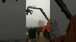 Вывоз мусора ломовозом
