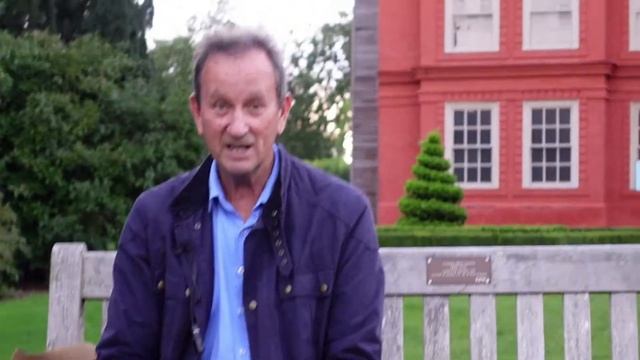 Revealed: A Scottie lives inside Kew Gardens! смотреть онлайн