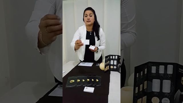 Recibiendo kit de bienvenida de Eagle Aurum Company. Para Mónica Bravo. En Querétaro, México. смотреть онлайн