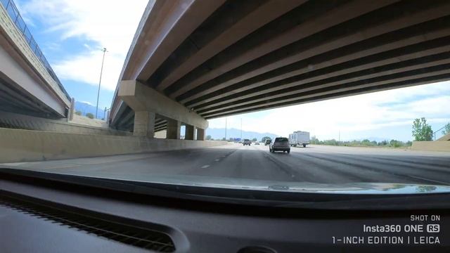 Dash Cam? Insta360 ONE RS, and a SNAP Mount via I-15 South Bound... смотреть онлайн