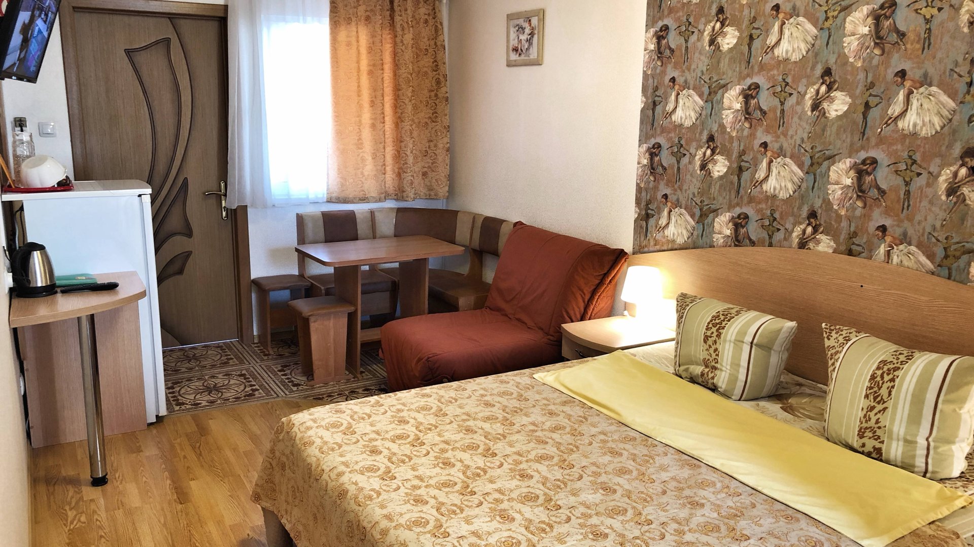 Обзор двухместного номера на 3 этаже смотреть онлайн