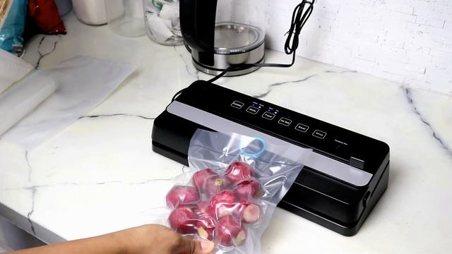 FOOD VACUUM SEALER REVIEW & TIPS | GEYRON VACUUM SEALER KITCHEN EQUIPMENT | SHANETTADIYLIFE